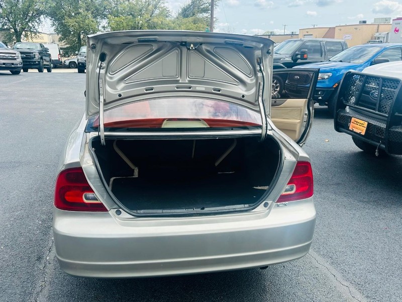 Honda Civic Vehicle Full-screen Gallery Image 21