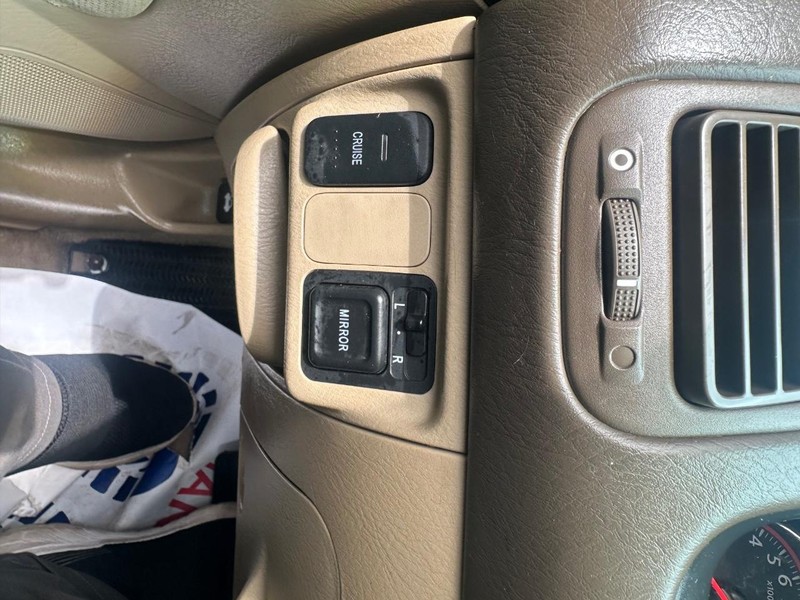 Honda Civic Vehicle Full-screen Gallery Image 31