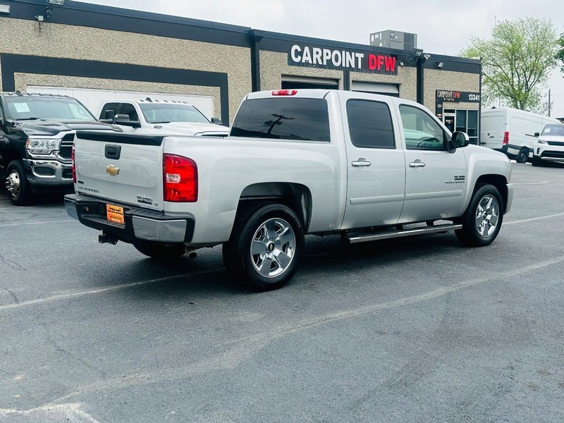 Chevrolet Silverado 1500 Vehicle Full-screen Gallery Image 8