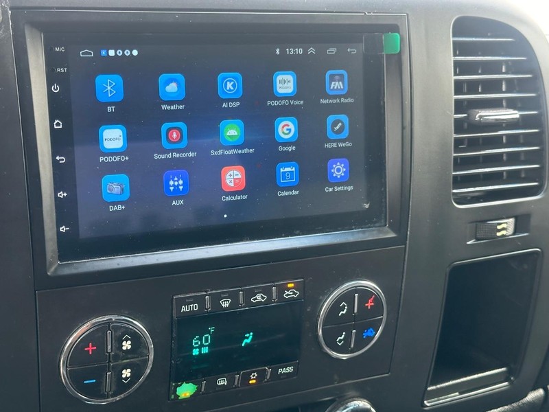 Chevrolet Silverado 1500 Vehicle Full-screen Gallery Image 23