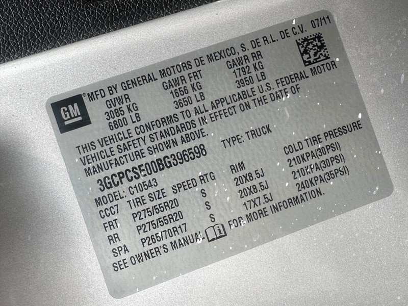 Chevrolet Silverado 1500 Vehicle Full-screen Gallery Image 26