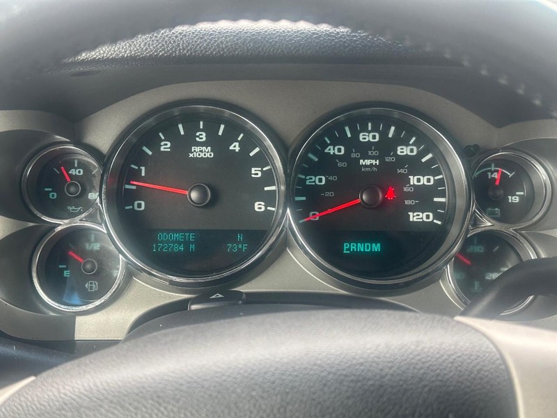 Chevrolet Silverado 1500 Vehicle Full-screen Gallery Image 28