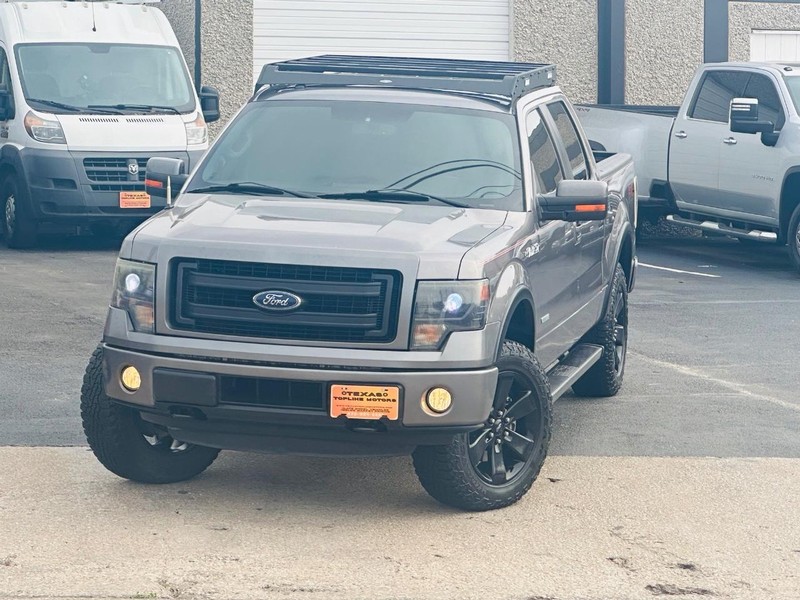 Ford F-150 Vehicle Full-screen Gallery Image 03