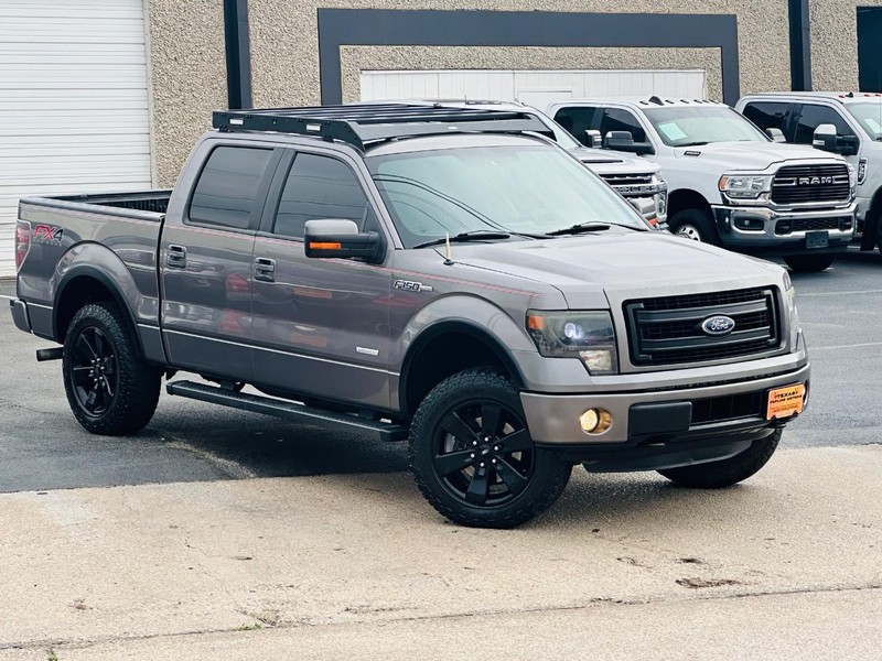 Ford F-150 Vehicle Full-screen Gallery Image 04