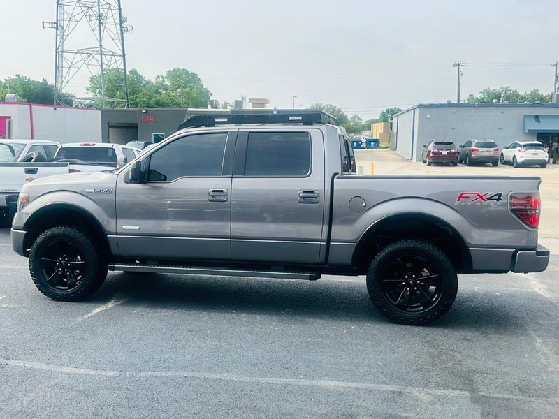 Ford F-150 Vehicle Full-screen Gallery Image 05