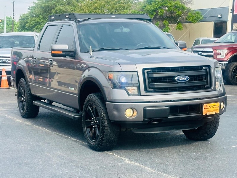 Ford F-150 Vehicle Full-screen Gallery Image 10