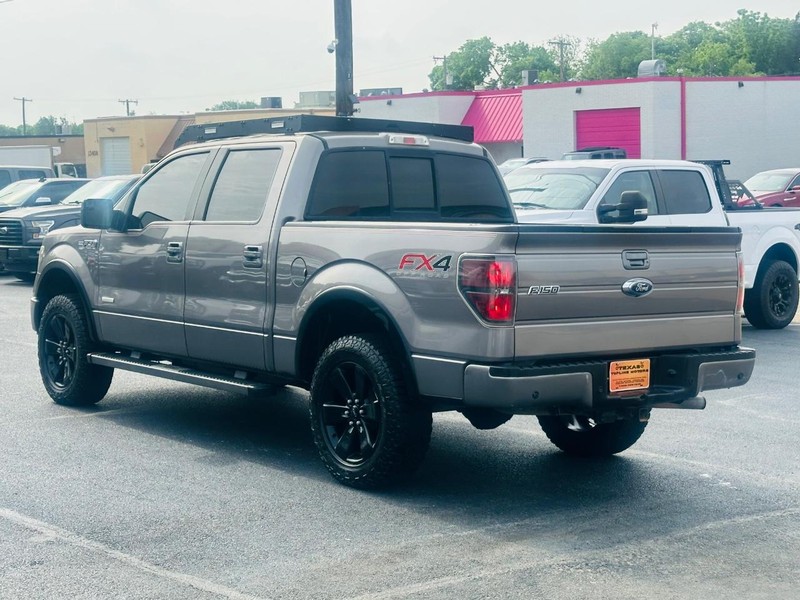 Ford F-150 Vehicle Full-screen Gallery Image 12