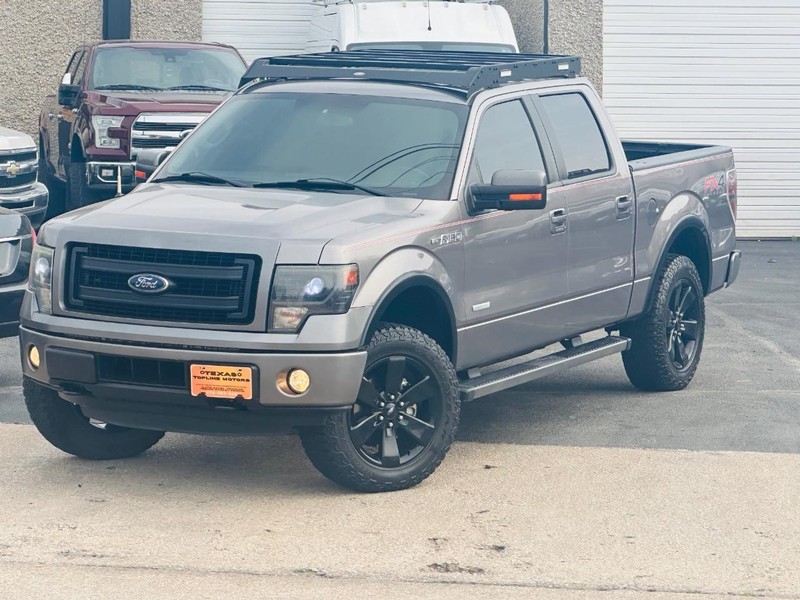 Ford F-150 Vehicle Full-screen Gallery Image 19