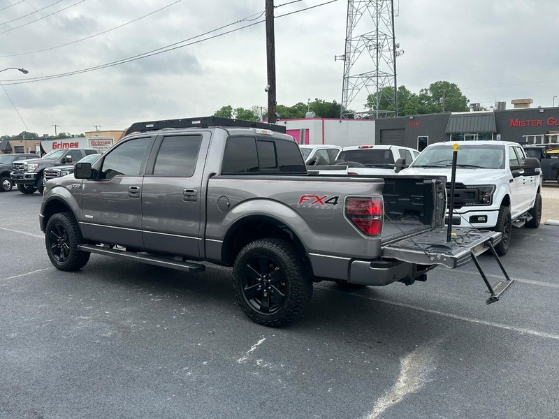 Ford F-150 Vehicle Full-screen Gallery Image 20