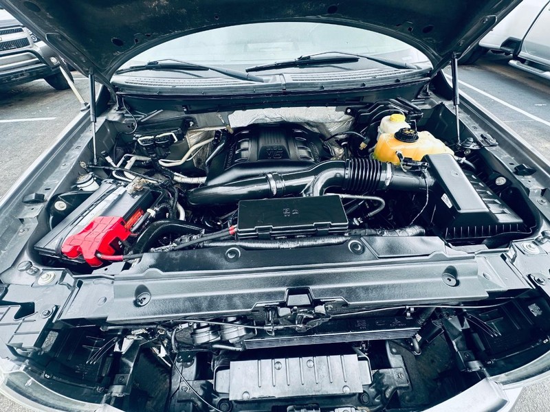 Ford F-150 Vehicle Full-screen Gallery Image 38