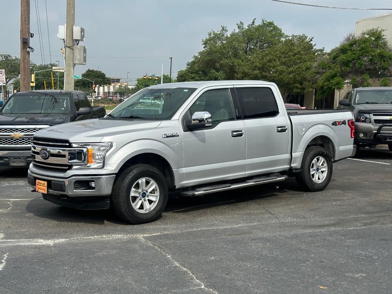 Ford F-150 Vehicle Full-screen Gallery Image 09