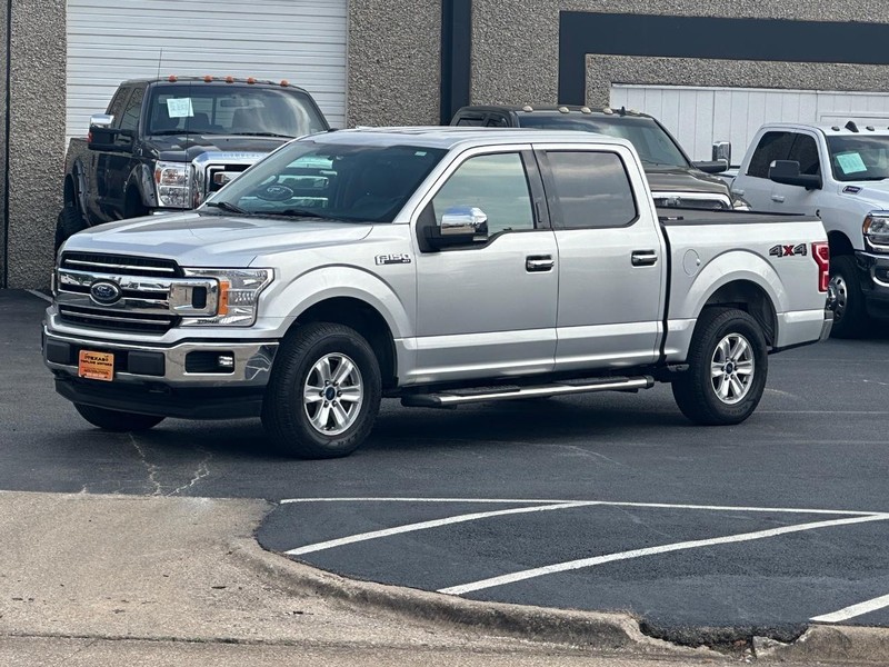 Ford F-150 Vehicle Full-screen Gallery Image 17