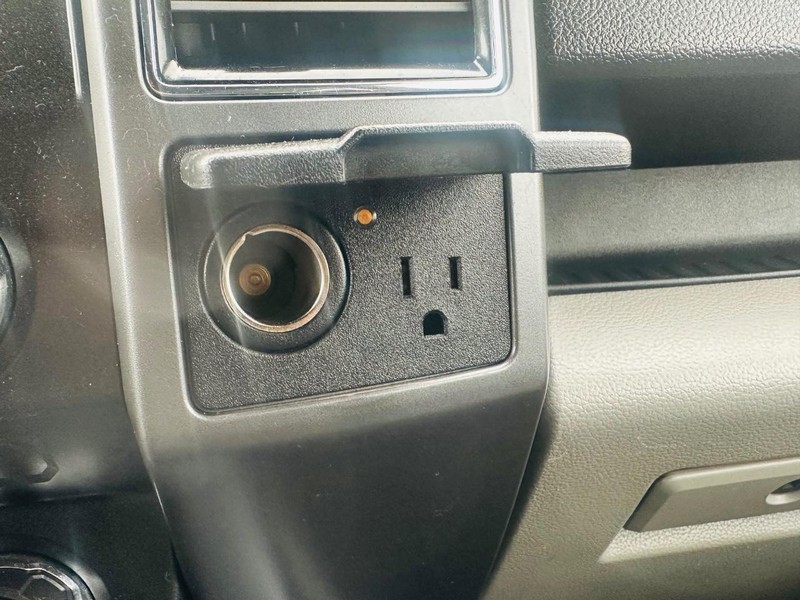 Ford F-150 Vehicle Full-screen Gallery Image 42