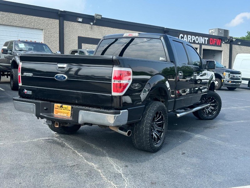 Ford F-150 Vehicle Full-screen Gallery Image 12