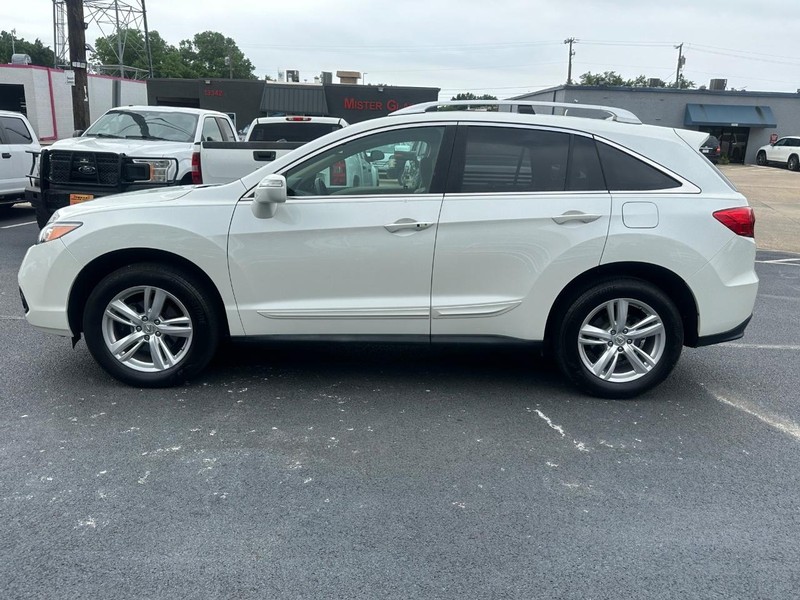 Acura RDX Vehicle Full-screen Gallery Image 10