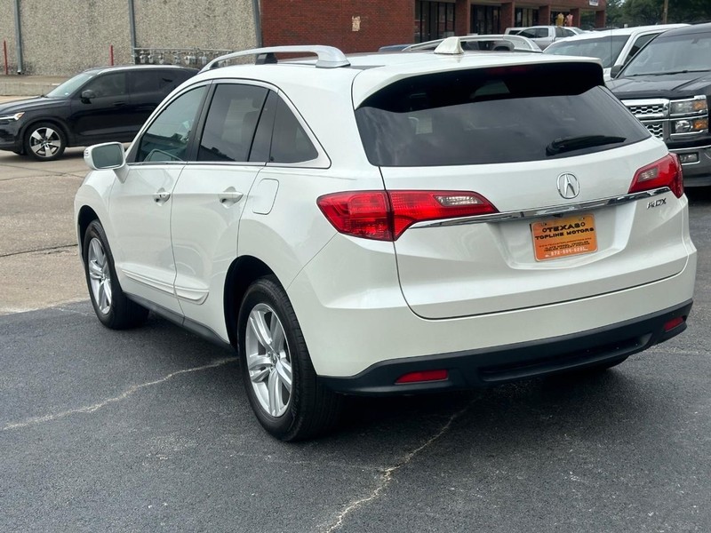 Acura RDX Vehicle Full-screen Gallery Image 14