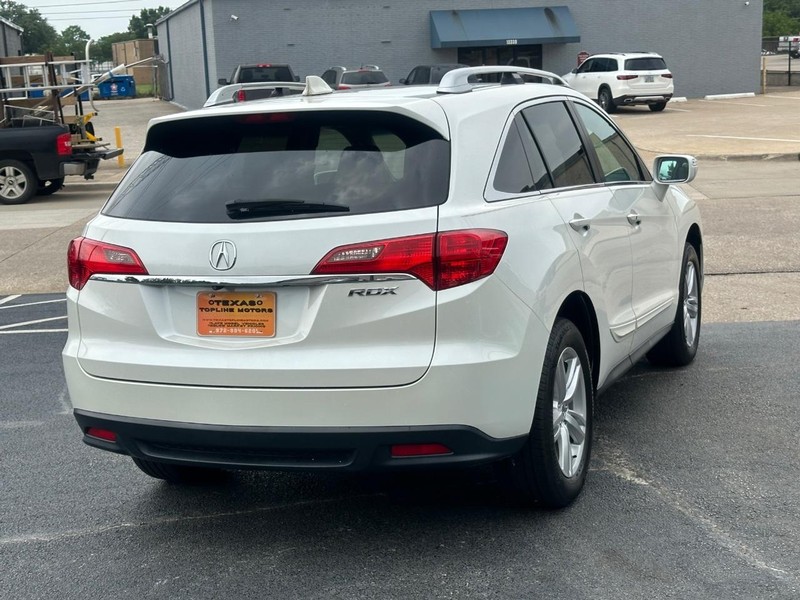 Acura RDX Vehicle Full-screen Gallery Image 15