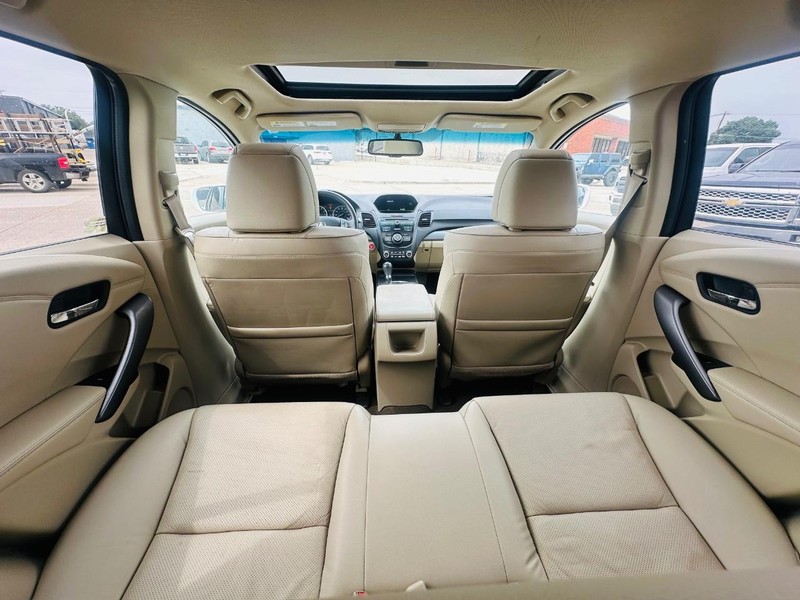 Acura RDX Vehicle Full-screen Gallery Image 23