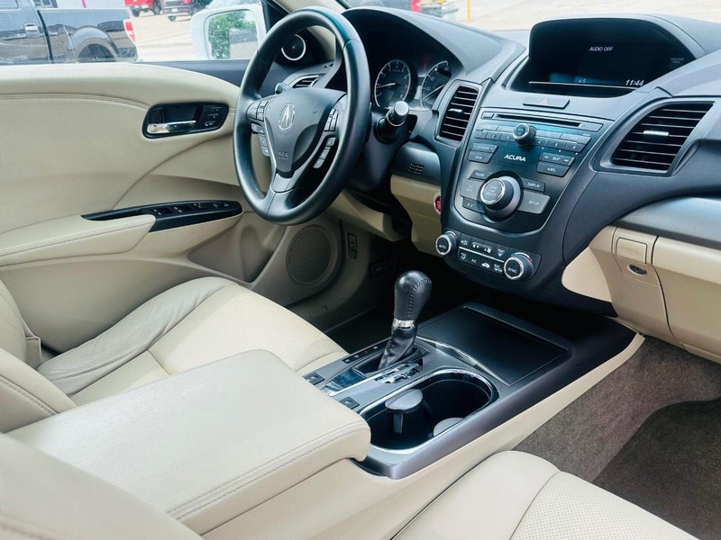 Acura RDX Vehicle Full-screen Gallery Image 29