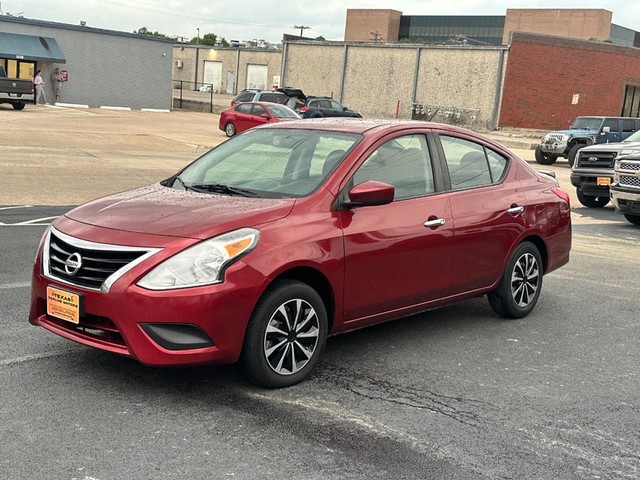 more details - nissan versa sedan