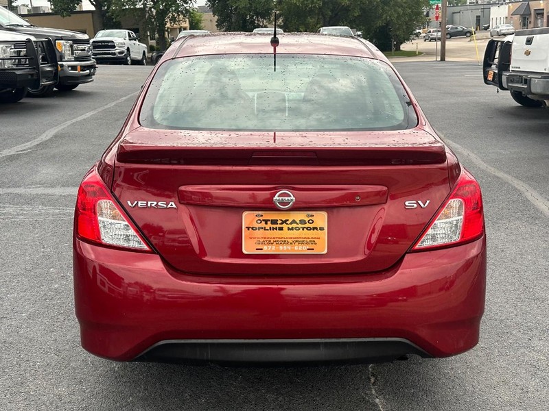 Nissan Versa Sedan Vehicle Full-screen Gallery Image 08
