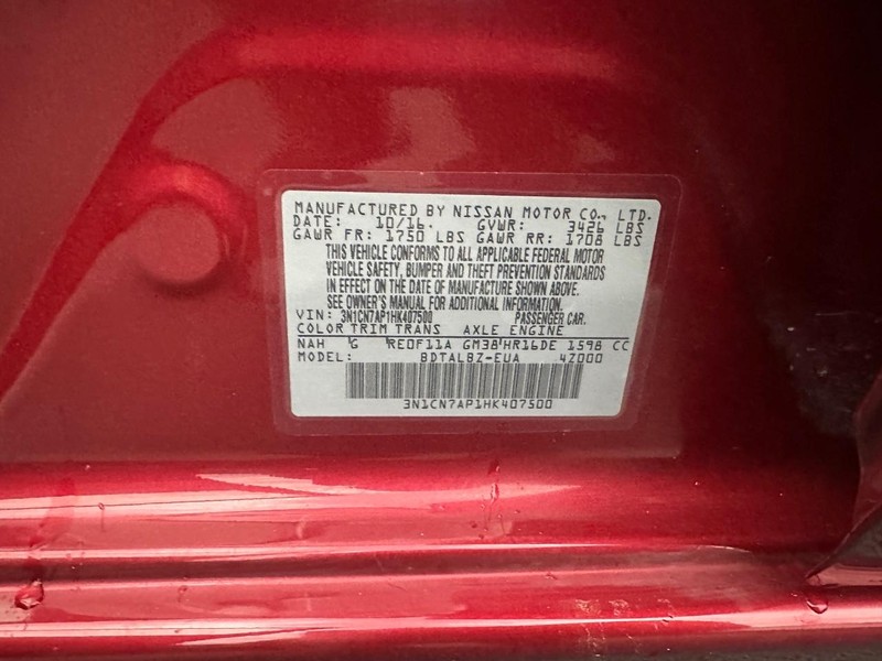 Nissan Versa Sedan Vehicle Full-screen Gallery Image 24