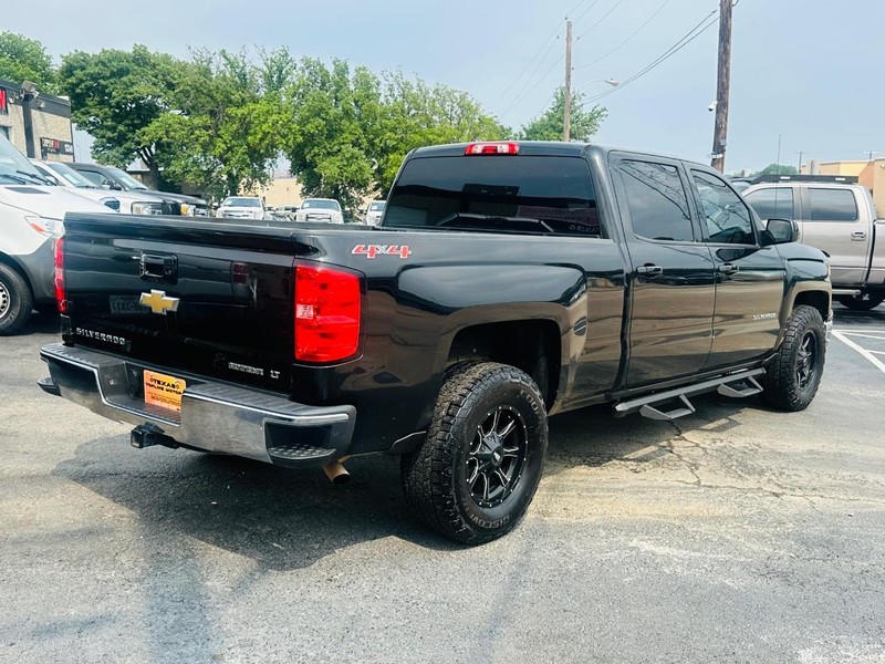 Chevrolet Silverado 1500 Vehicle Full-screen Gallery Image 04