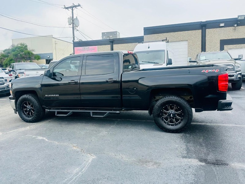 Chevrolet Silverado 1500 Vehicle Full-screen Gallery Image 23