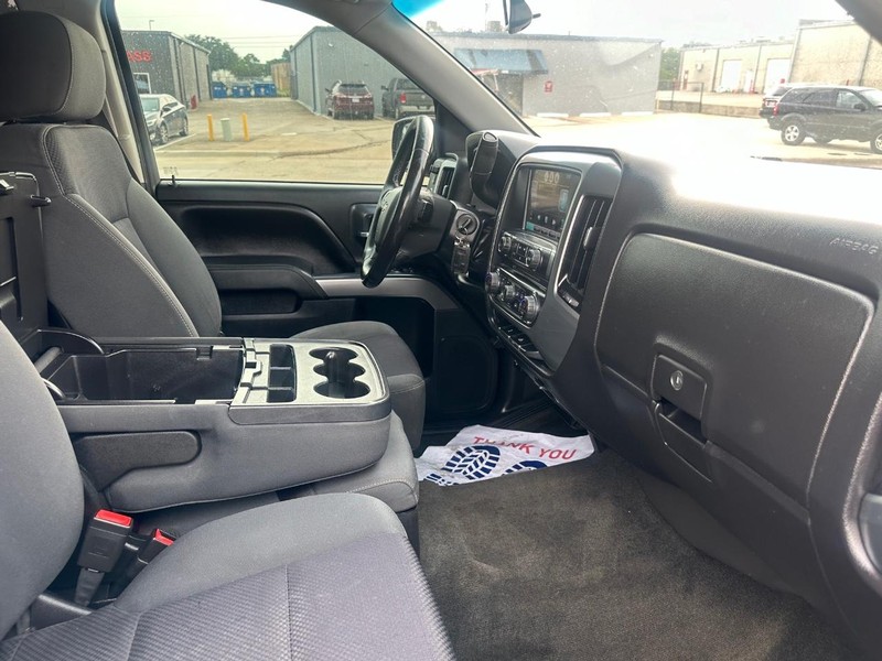 Chevrolet Silverado 1500 Vehicle Full-screen Gallery Image 27