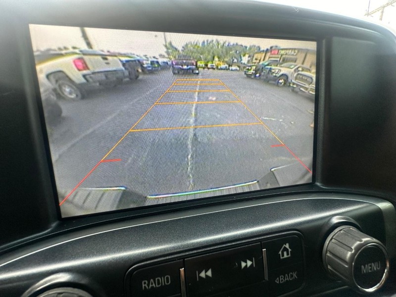 Chevrolet Silverado 1500 Vehicle Full-screen Gallery Image 33