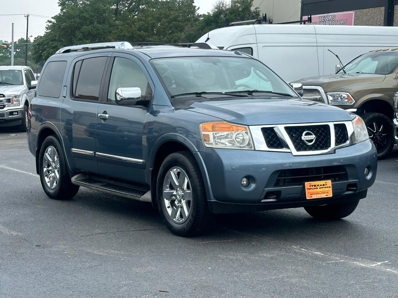 Nissan Armada Vehicle Full-screen Gallery Image 4