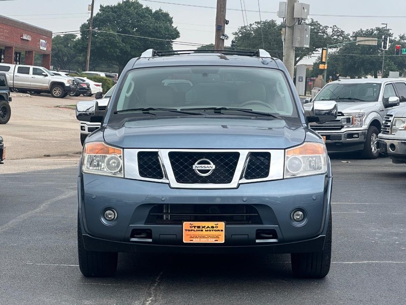 Nissan Armada Vehicle Full-screen Gallery Image 8