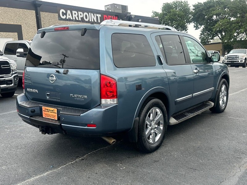 Nissan Armada Vehicle Full-screen Gallery Image 9