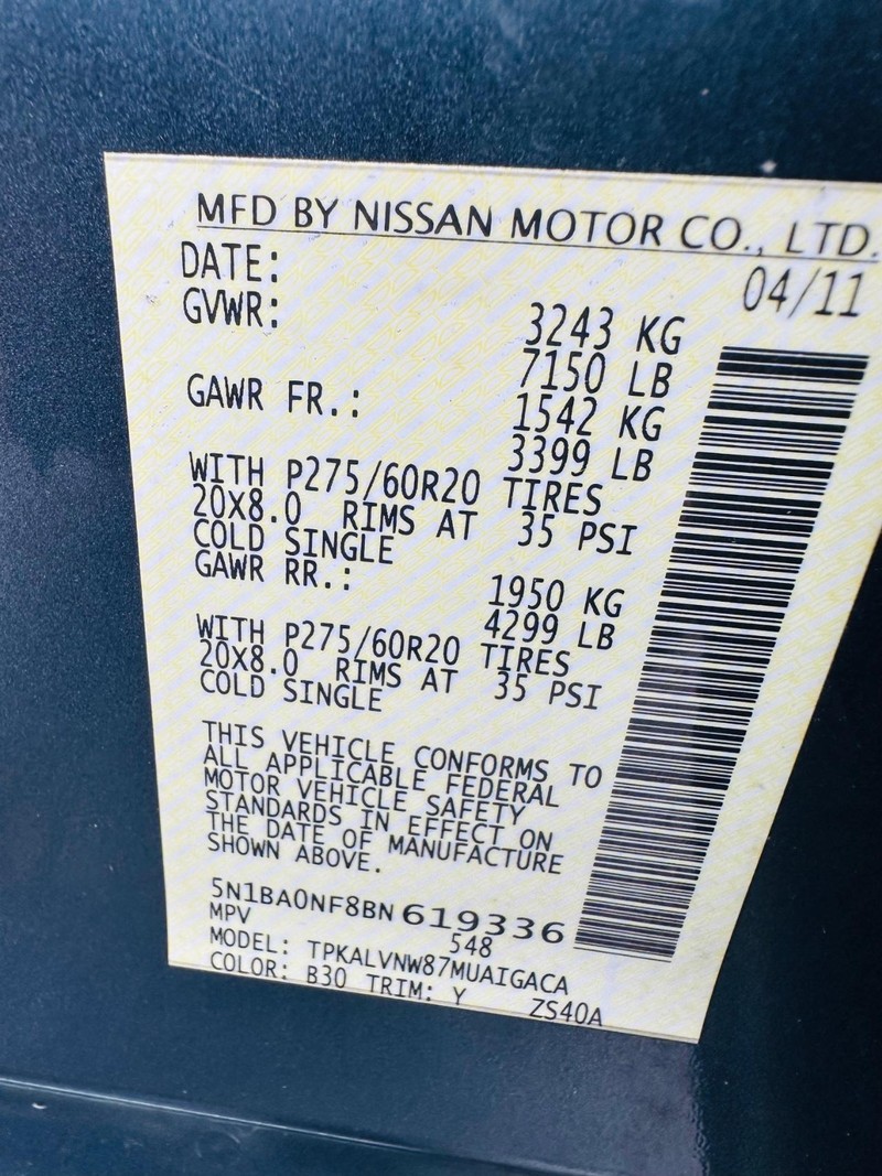 Nissan Armada Vehicle Full-screen Gallery Image 36