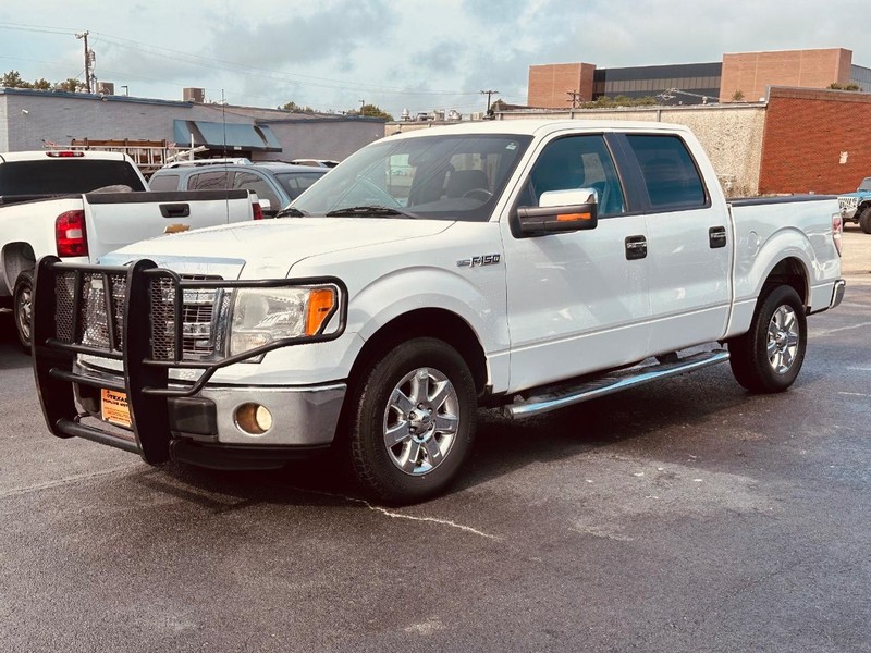 Ford F-150 Vehicle Full-screen Gallery Image 5