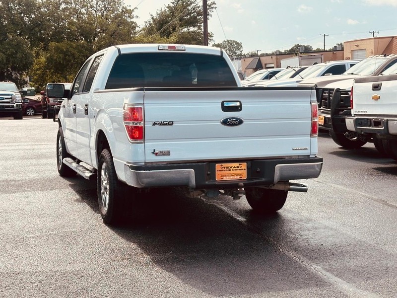 Ford F-150 Vehicle Full-screen Gallery Image 10