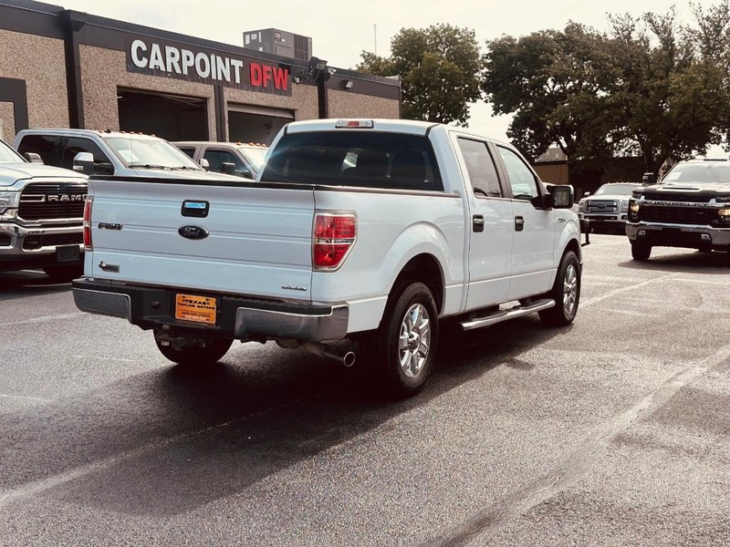 Ford F-150 Vehicle Full-screen Gallery Image 12