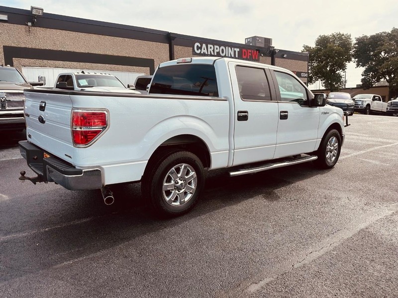 Ford F-150 Vehicle Full-screen Gallery Image 14