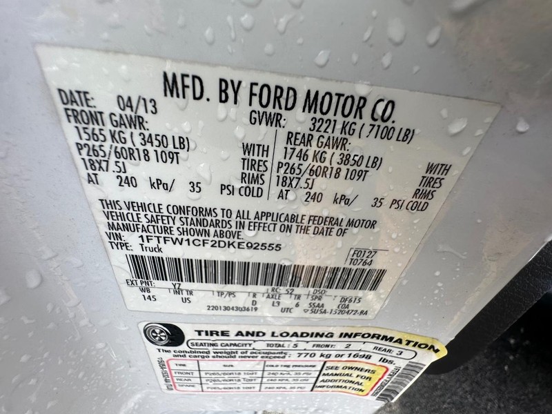 Ford F-150 Vehicle Full-screen Gallery Image 30