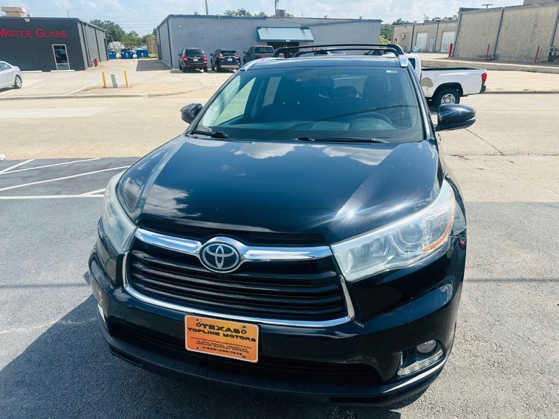 Toyota Highlander Vehicle Full-screen Gallery Image 03