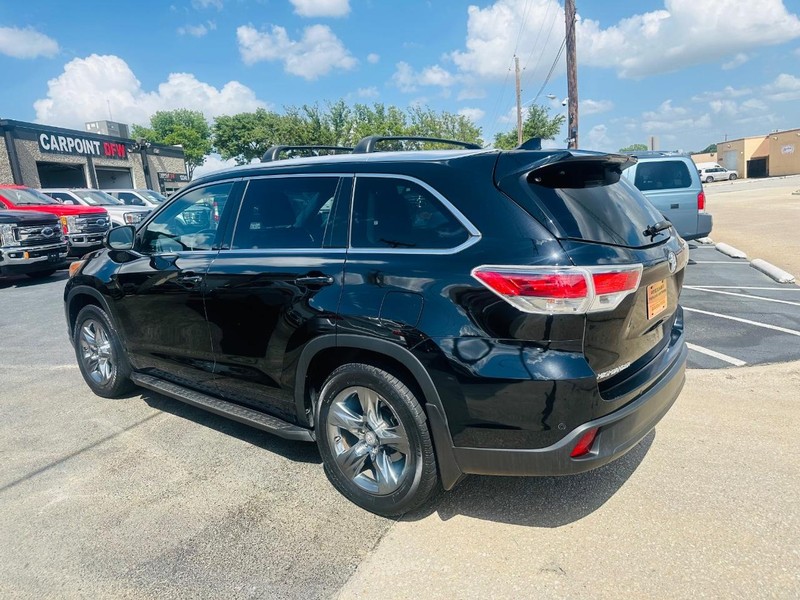 Toyota Highlander Vehicle Full-screen Gallery Image 07