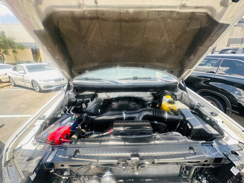 Ford F-150 Vehicle Full-screen Gallery Image 35