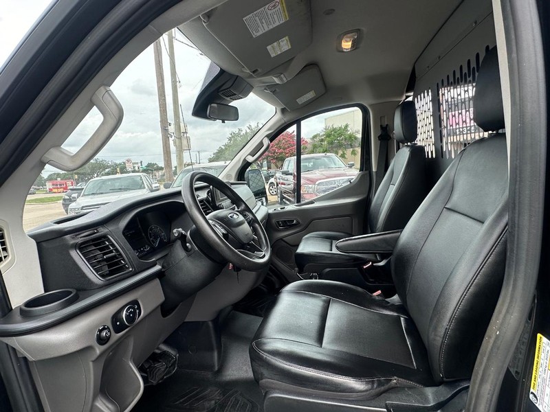 Ford Transit Cargo Van Vehicle Full-screen Gallery Image 14