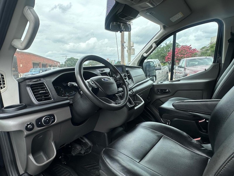 Ford Transit Cargo Van Vehicle Full-screen Gallery Image 17