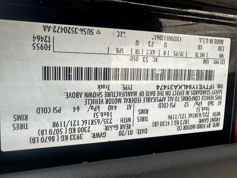 Ford Transit Cargo Van Vehicle Full-screen Gallery Image 20