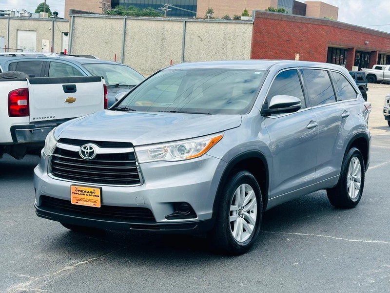 Toyota Highlander Vehicle Full-screen Gallery Image 2