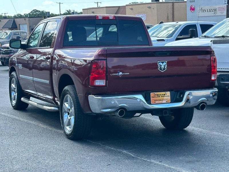 Ram 1500 Vehicle Full-screen Gallery Image 14