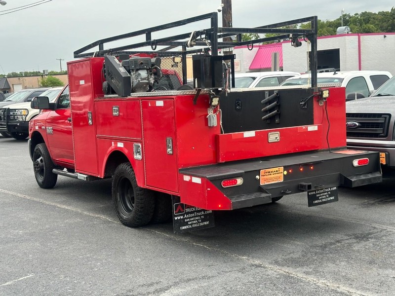 Ram 3500 Chassis Cab Vehicle Full-screen Gallery Image 6