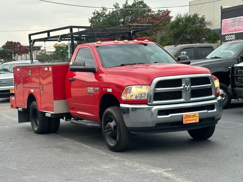 Ram 3500 Chassis Cab Vehicle Full-screen Gallery Image 9