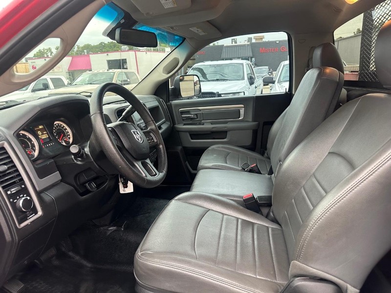 Ram 3500 Chassis Cab Vehicle Full-screen Gallery Image 17